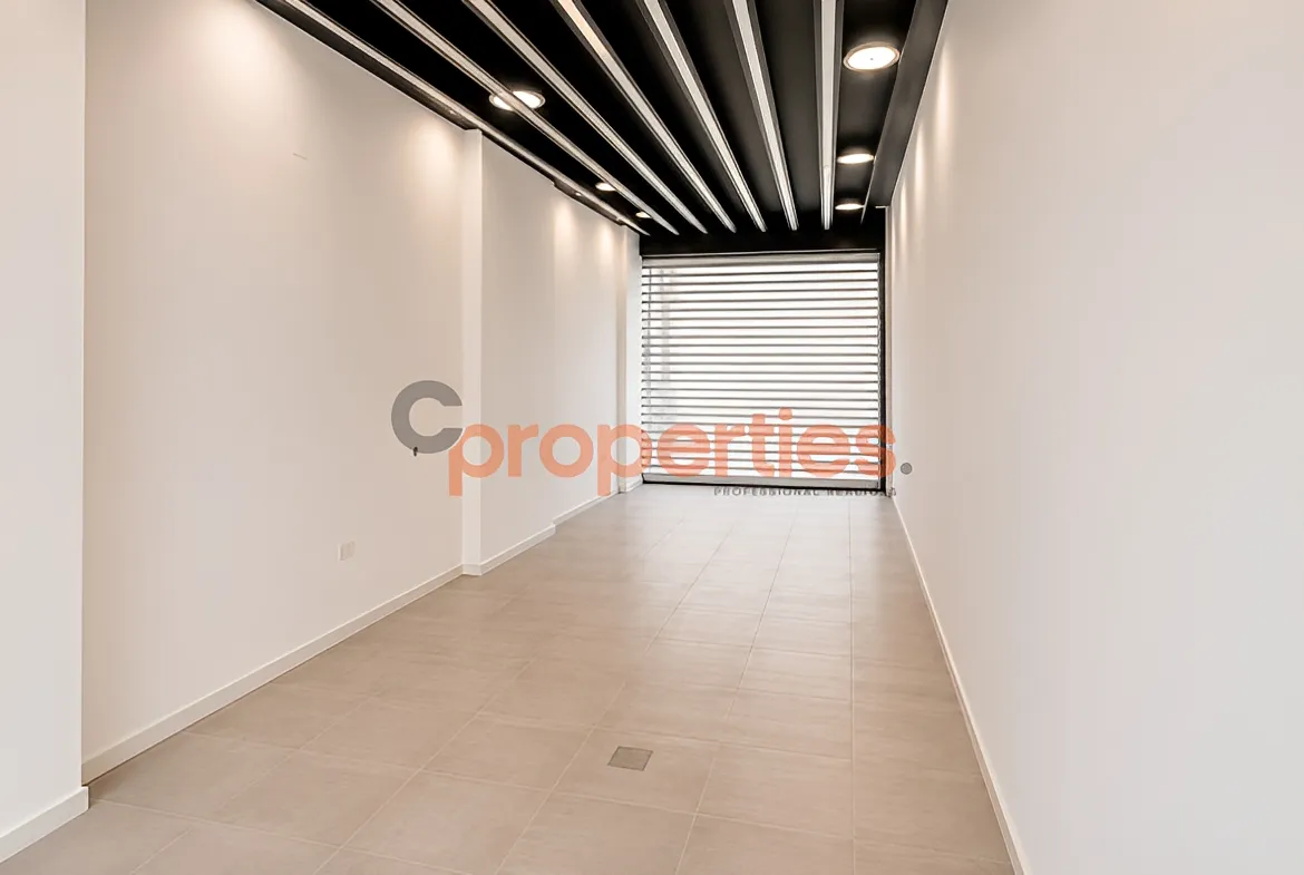Shop for Rent in Verdun