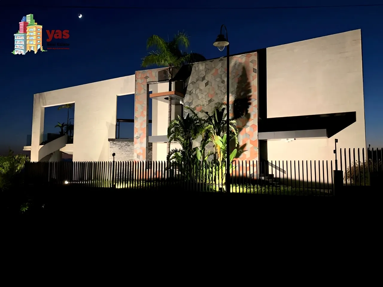 Villa for sale in Mechref - 4 bed, 6 bath