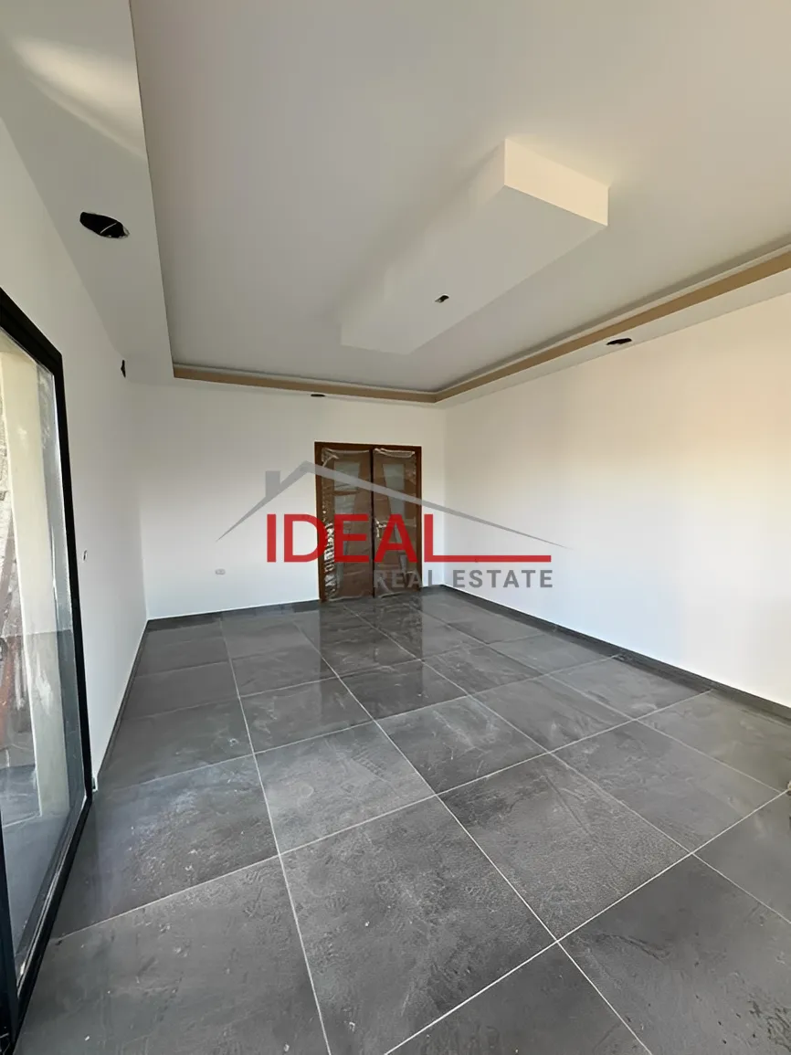 Apartment for Sale in Batloun, Lebanon - 2 bed, 2 bath