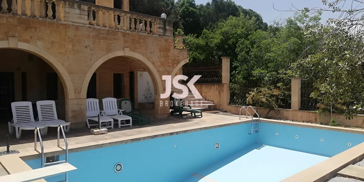 Villa for Sale in Qornet El Hamra, Lebanon