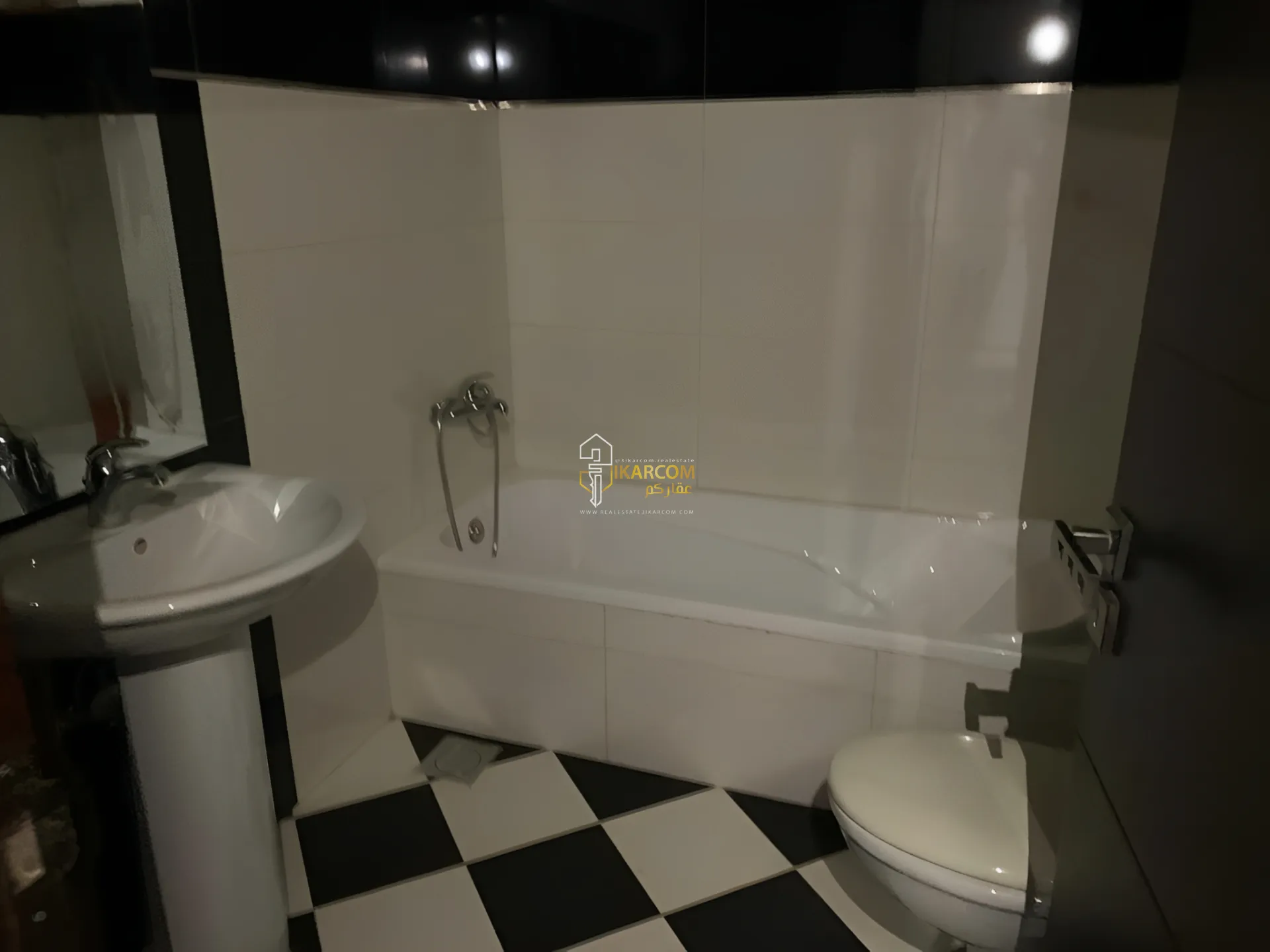 Apartment for Sale in Aaoukar, Lebanon