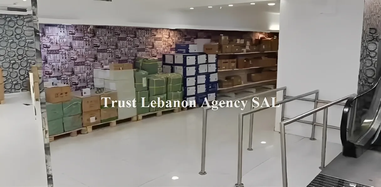 Commercial Property For Rent in Beirut, Hamra