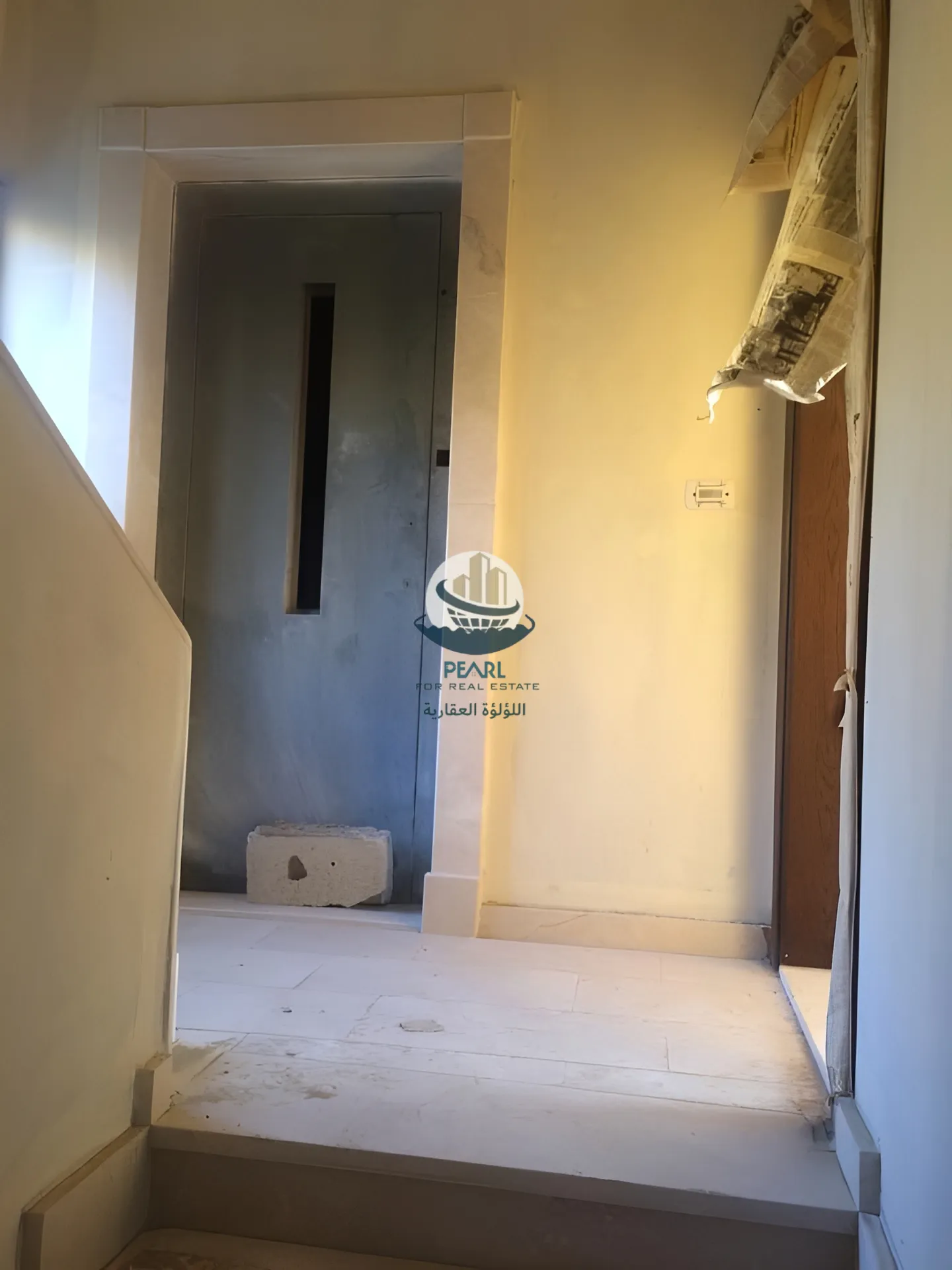Residential Building for sale in Charoun