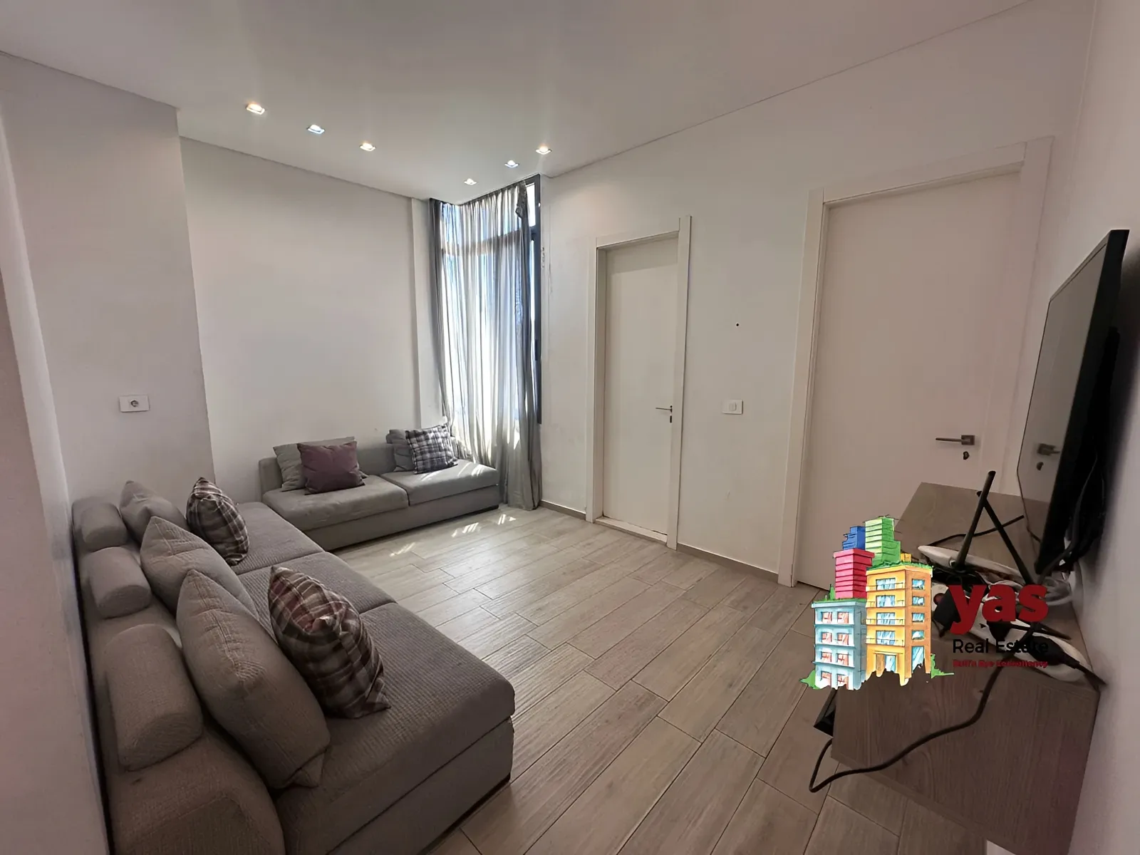 Apartment for Sale in Forn el Chebbak - 3 bed, 4 bath