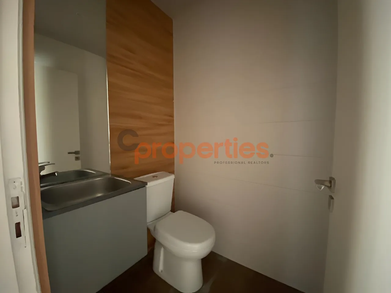 Office for Rent in Naqqache