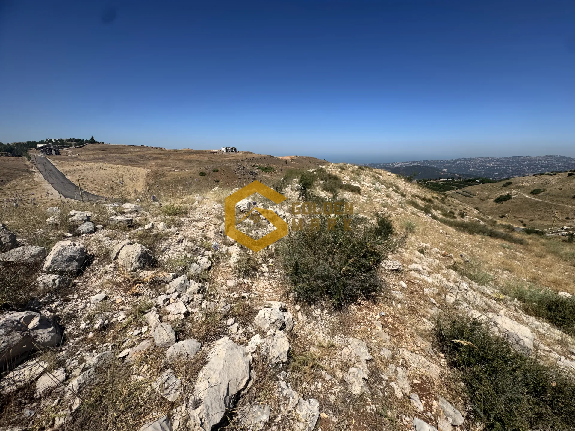 Land for Sale in Zaarour