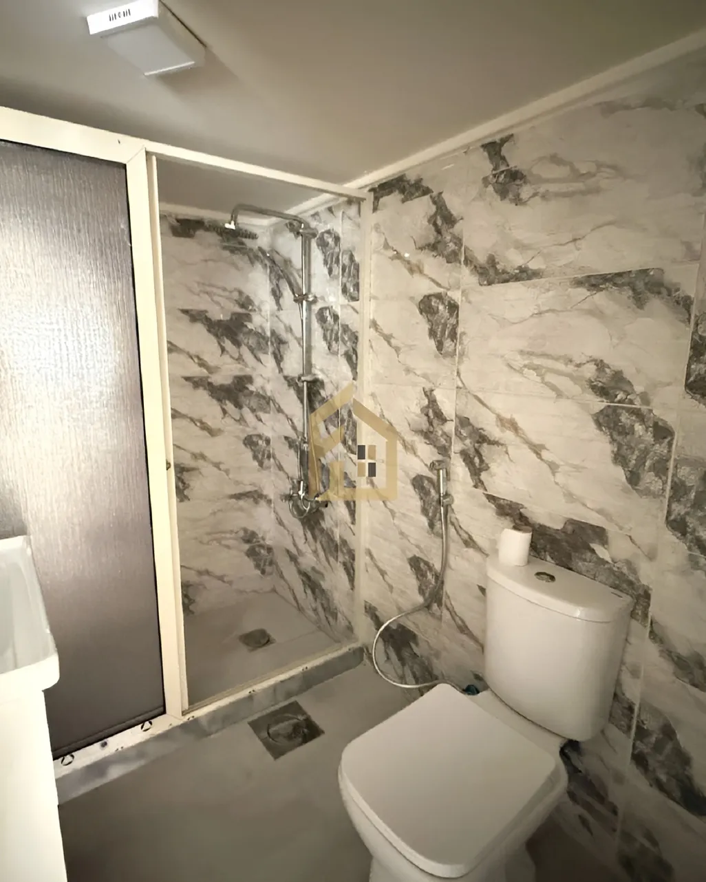 Apartment for rent in Geitaoui, Achrafieh