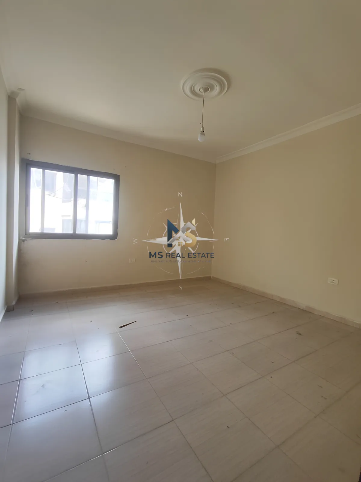 شقة for rent in مزرعة كفر جوز، لبنان