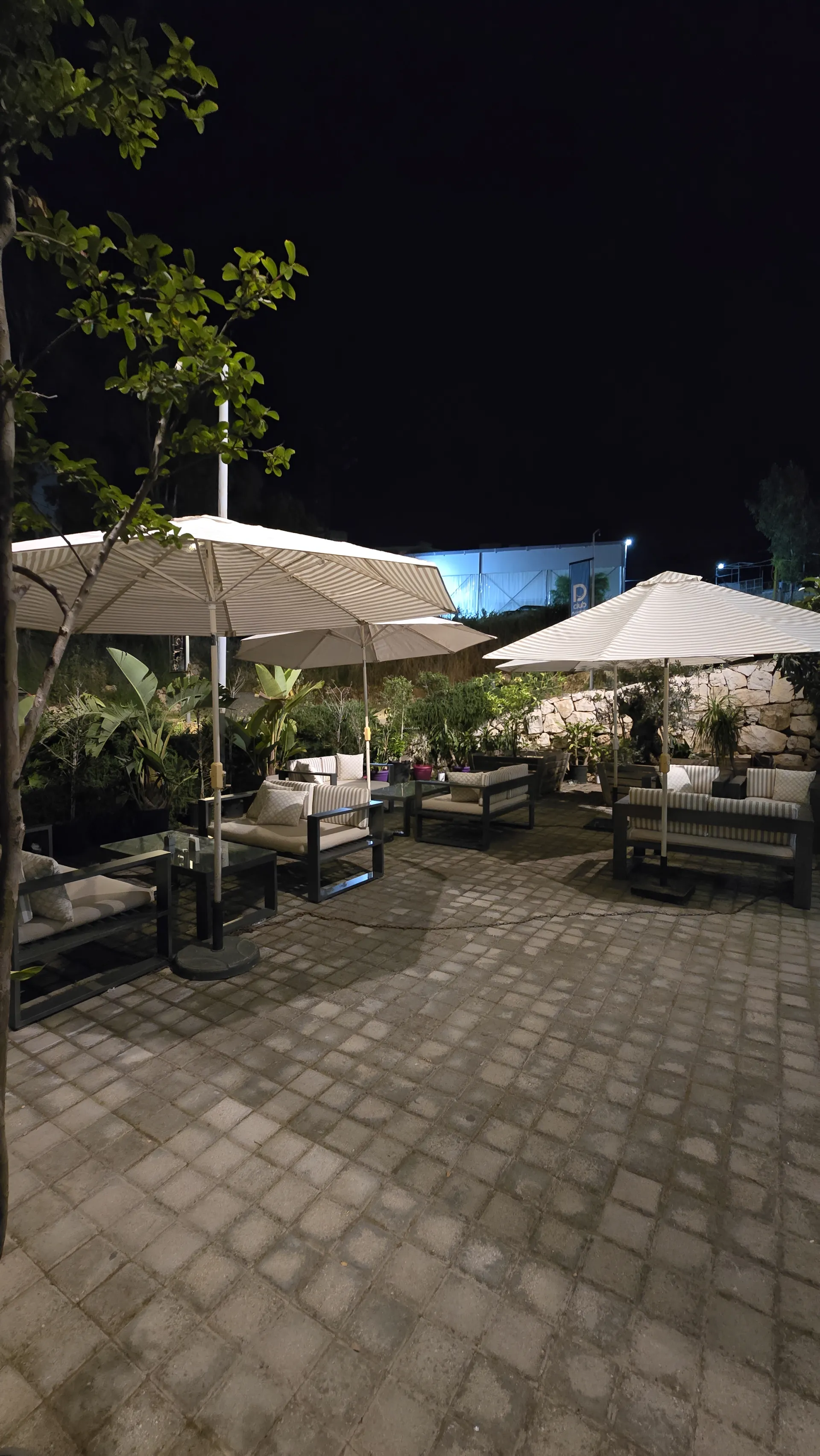 Restaurant for rent in Kfar Hbab