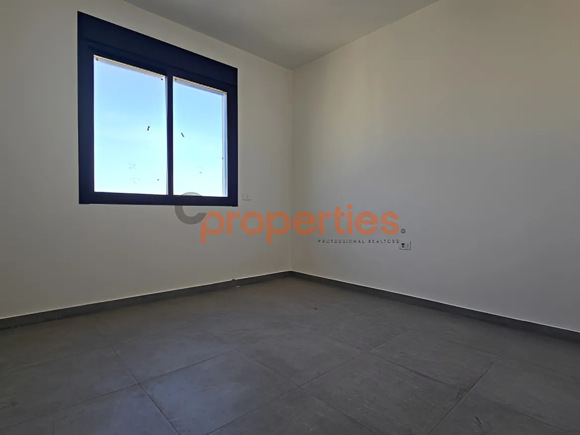 Apartment for Sale in Forn El Chebbak