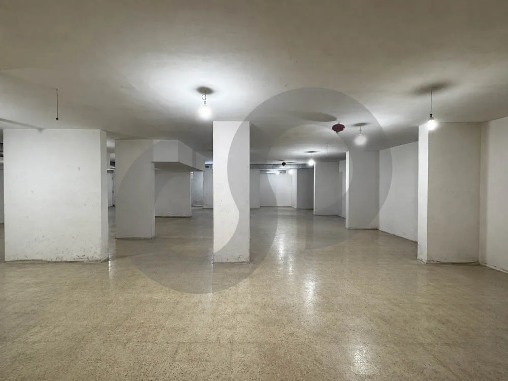Warehouse for rent in Hazmieh