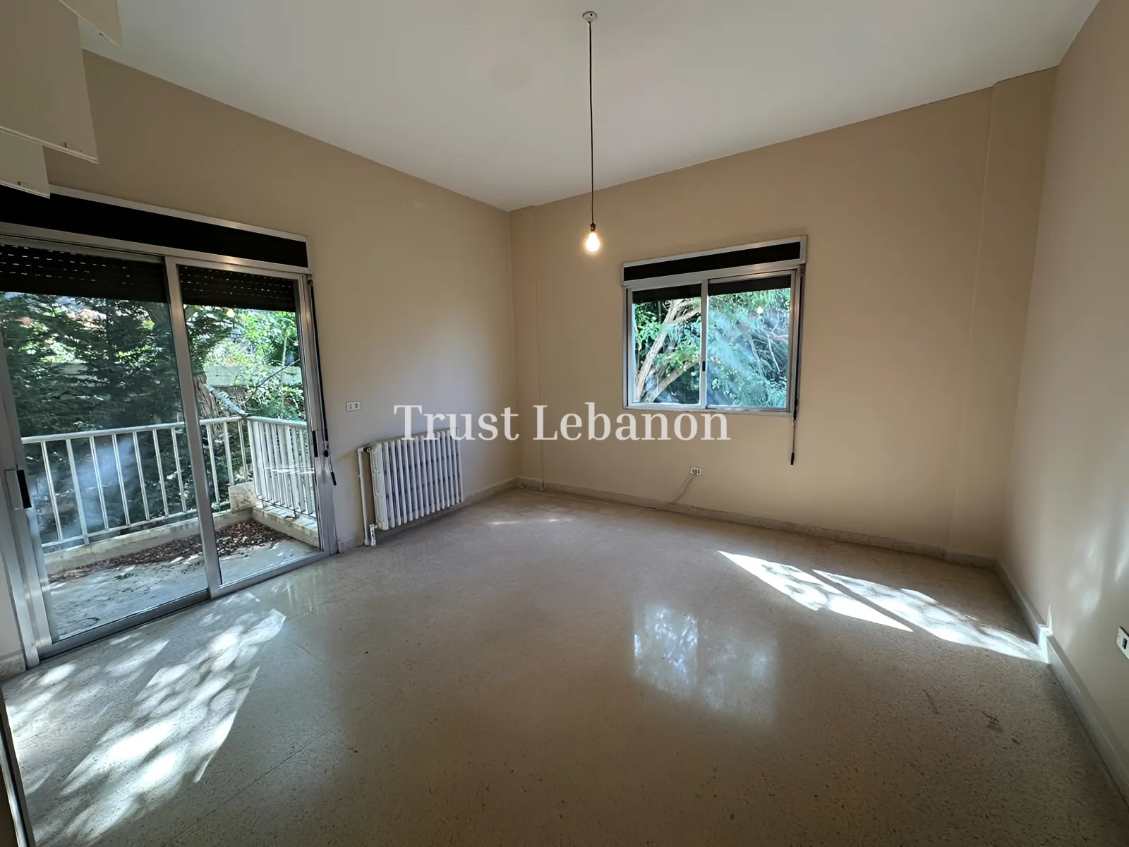 Apartment for sale in Ain Saadeh