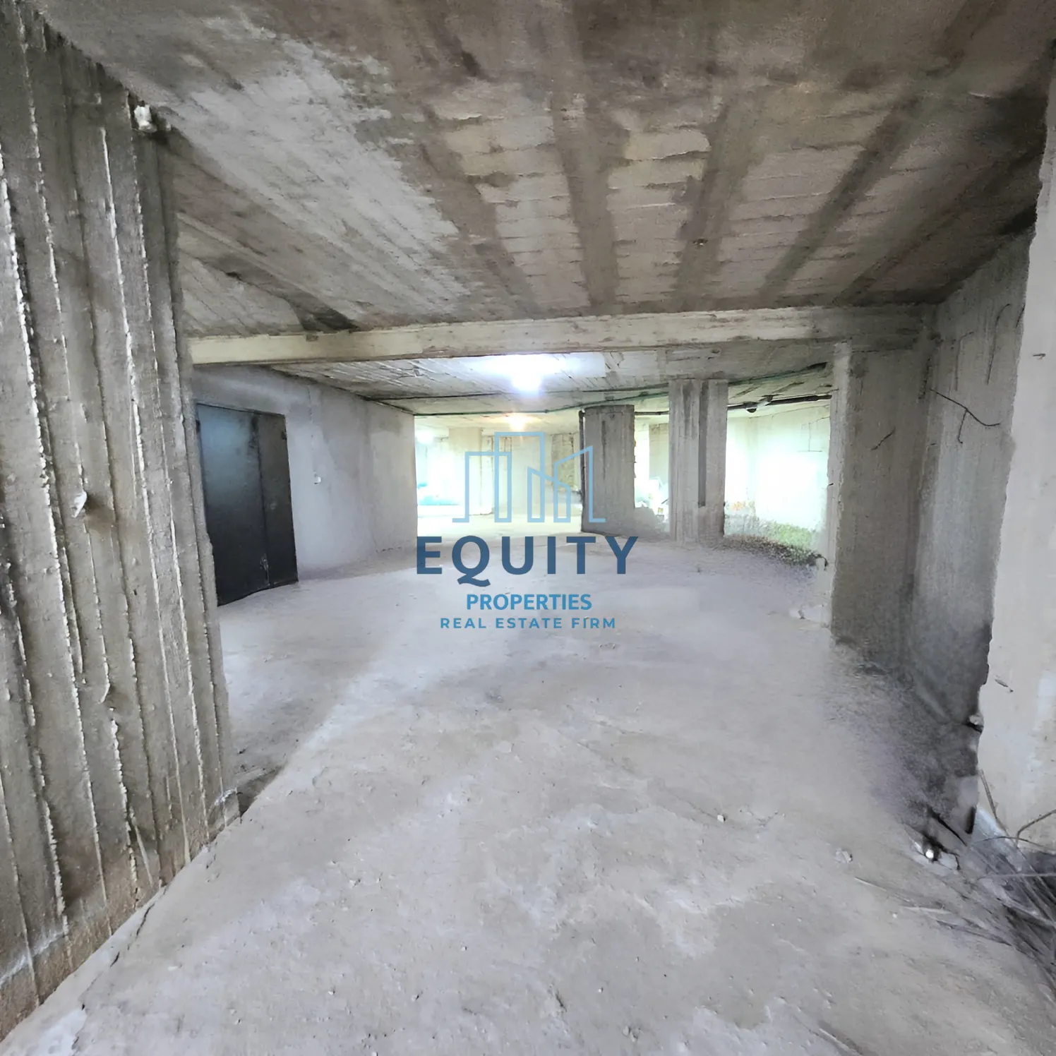 Warehouse for sale in Mazraat Yachouh