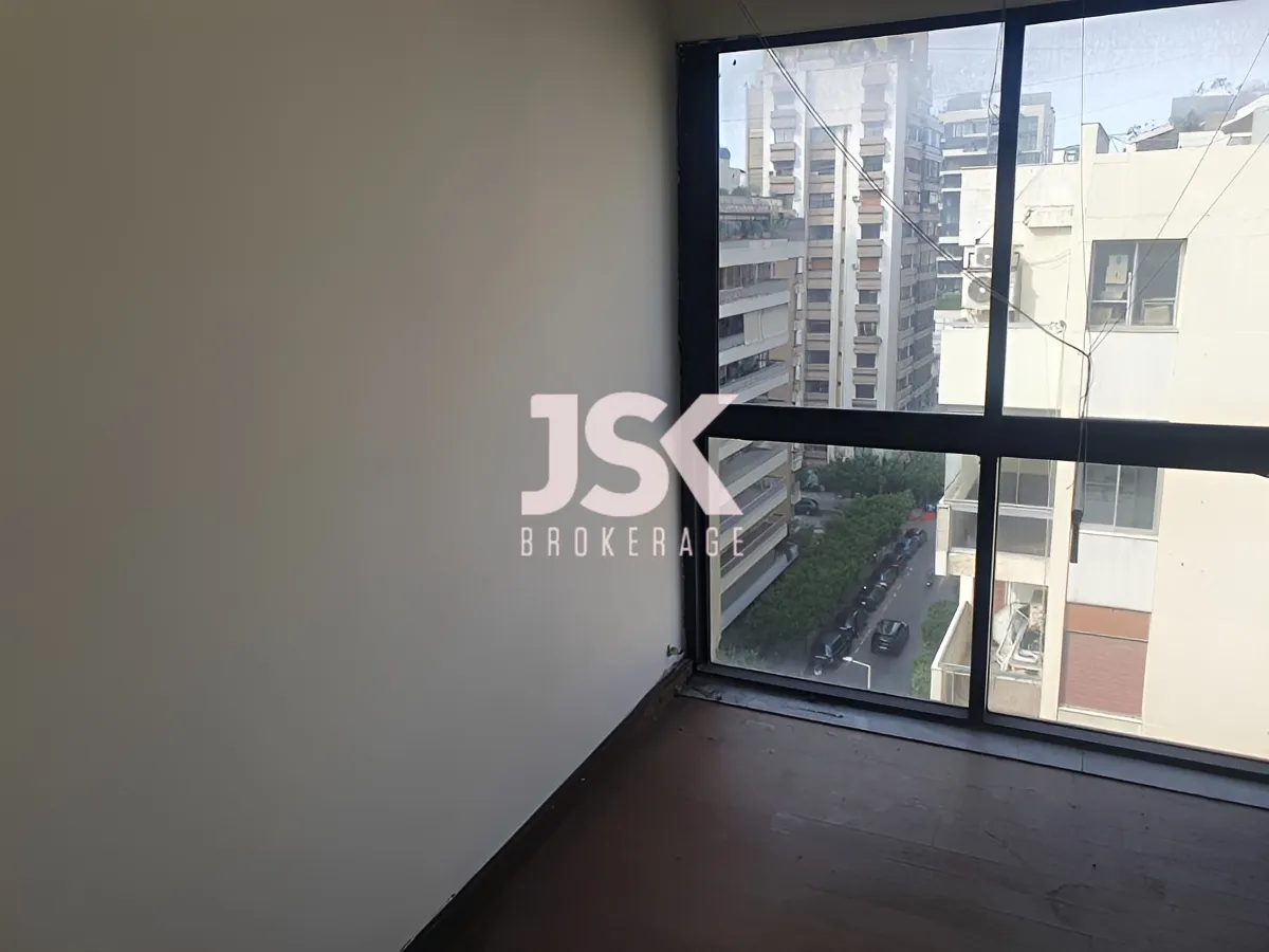 Office for rent in Verdun Beirut