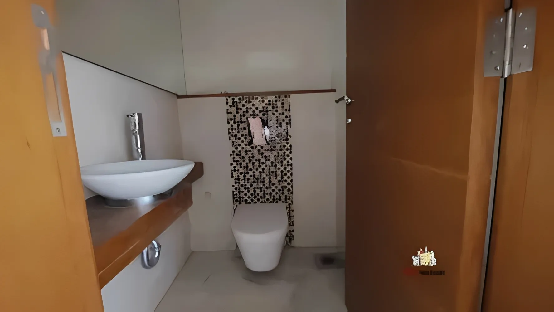 Apartment for Sale in Achrafieh - 3 bed, 4 bath
