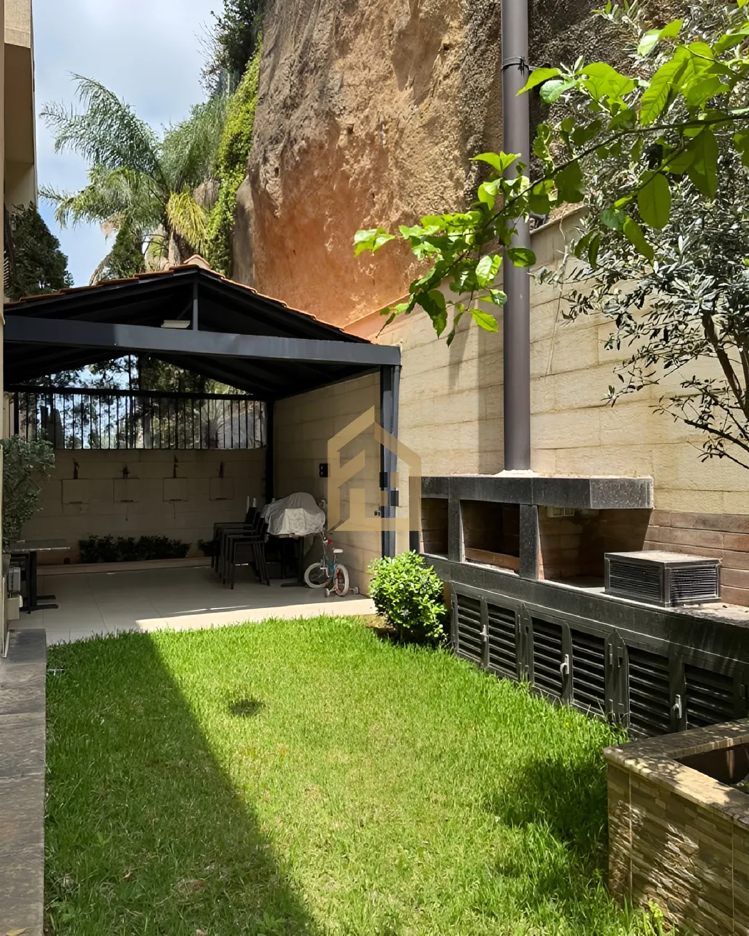 Apartment for sale in Bsalim, Lebanon - 3 bed, 4 bath