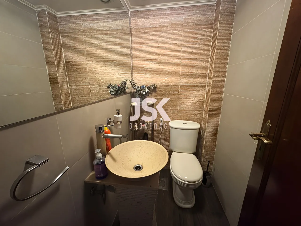 Apartment for Sale in Ras Beirut