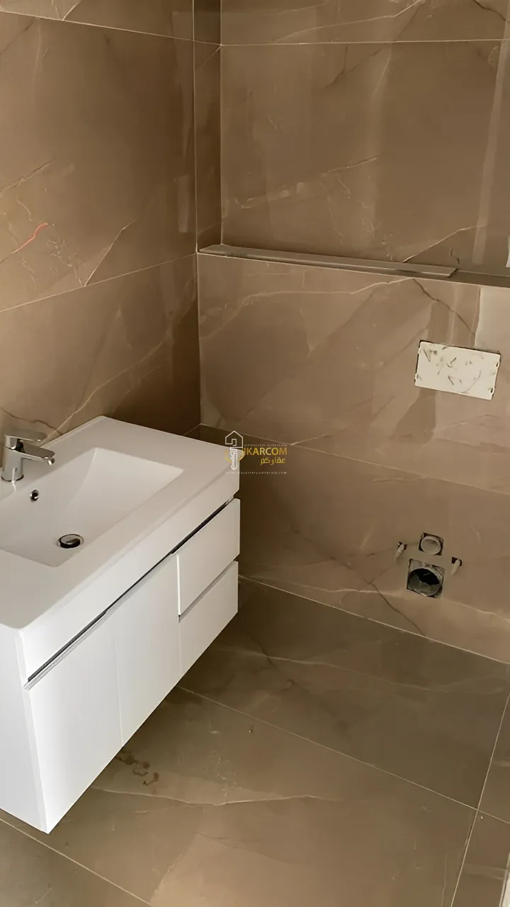 Apartment for Sale in Jouret El Ballout