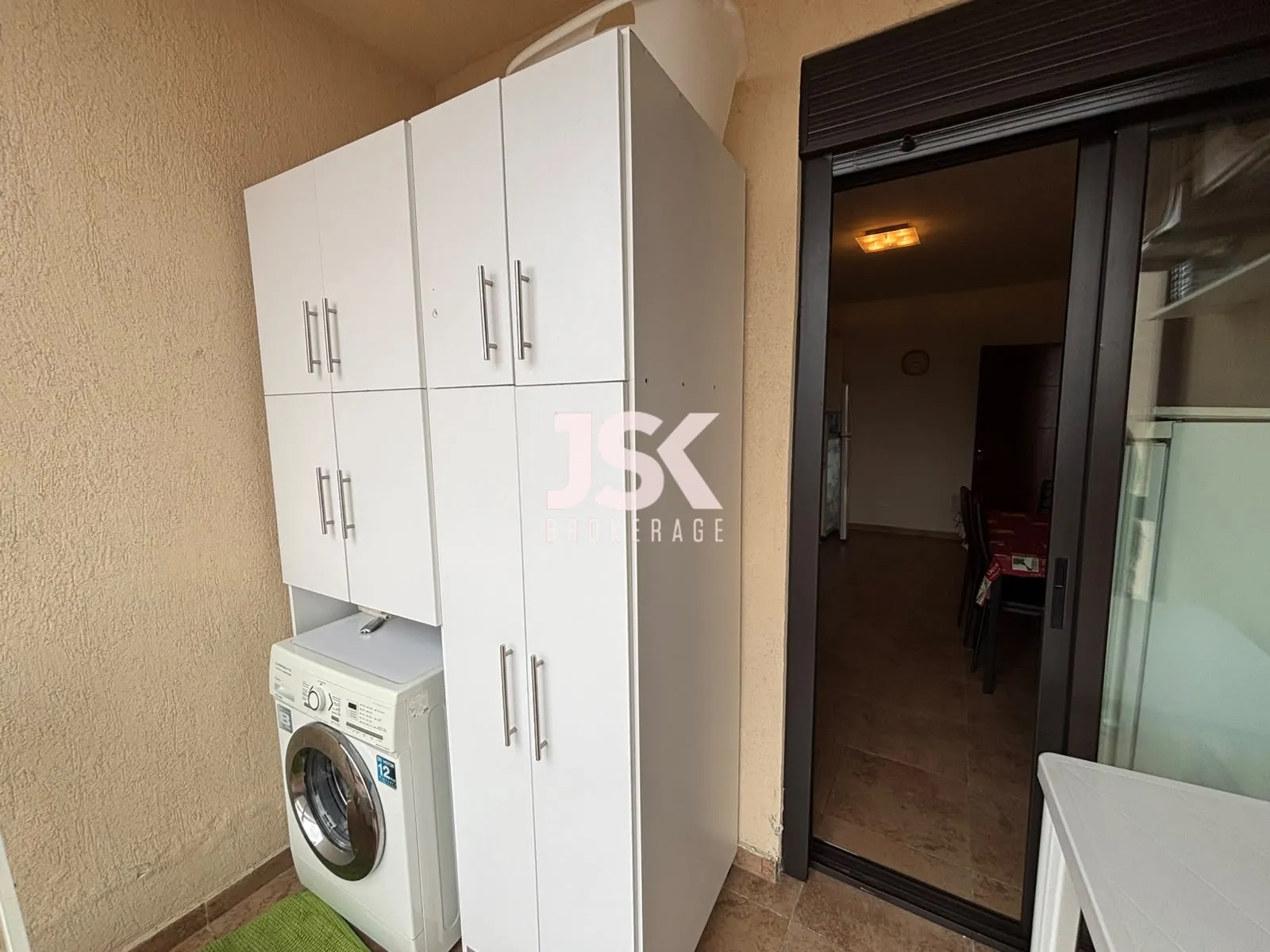 Apartment for Rent in Qornet El Hamra