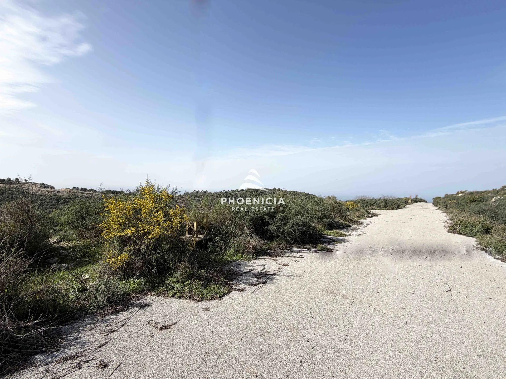 Land for Sale in Gharzouz
