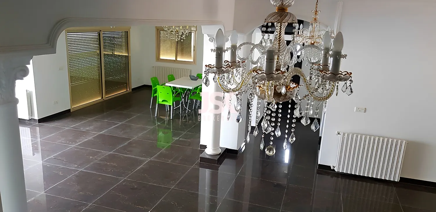 Villa for Sale in Kfour