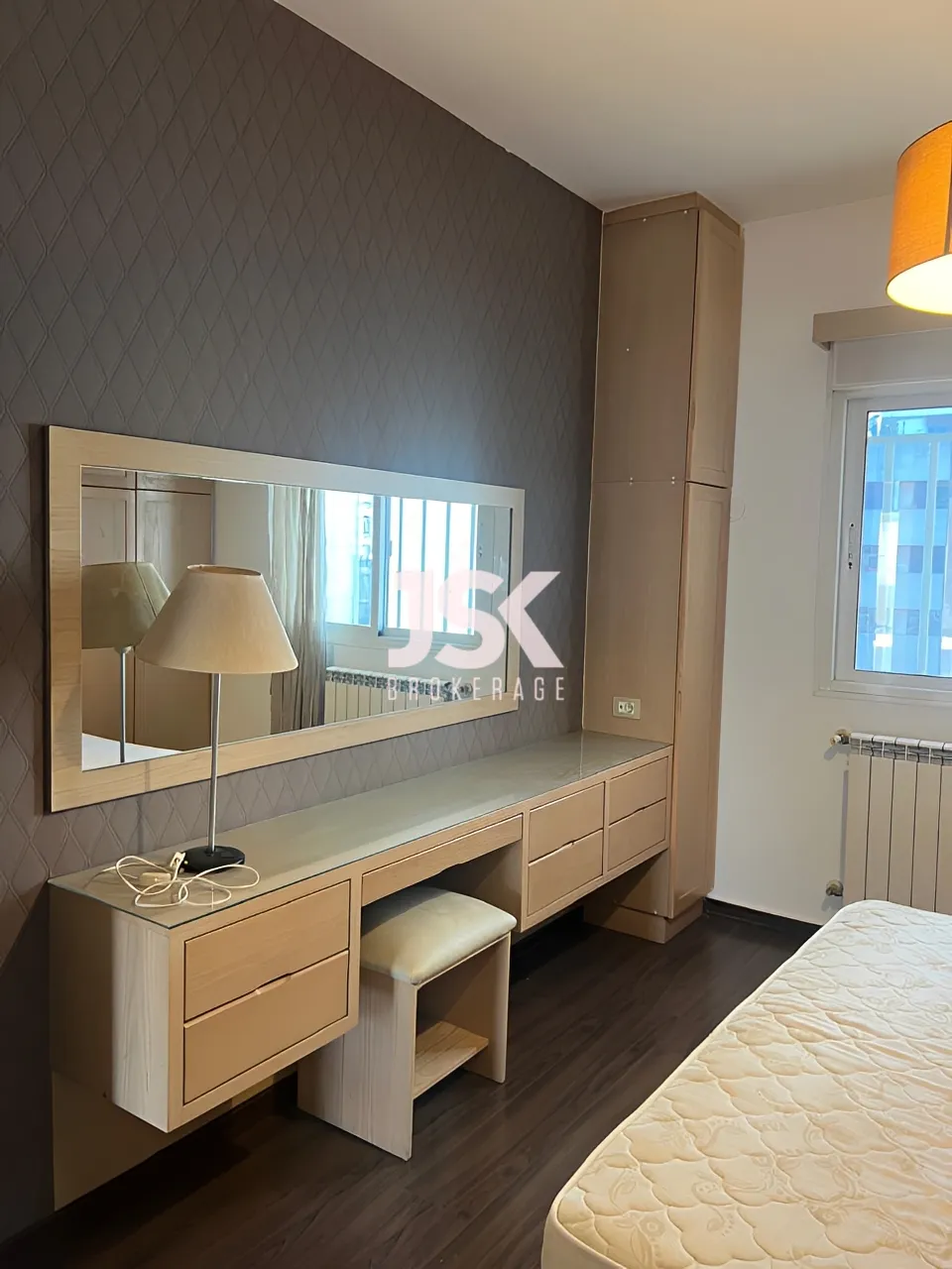 Office for Rent in Dekwaneh