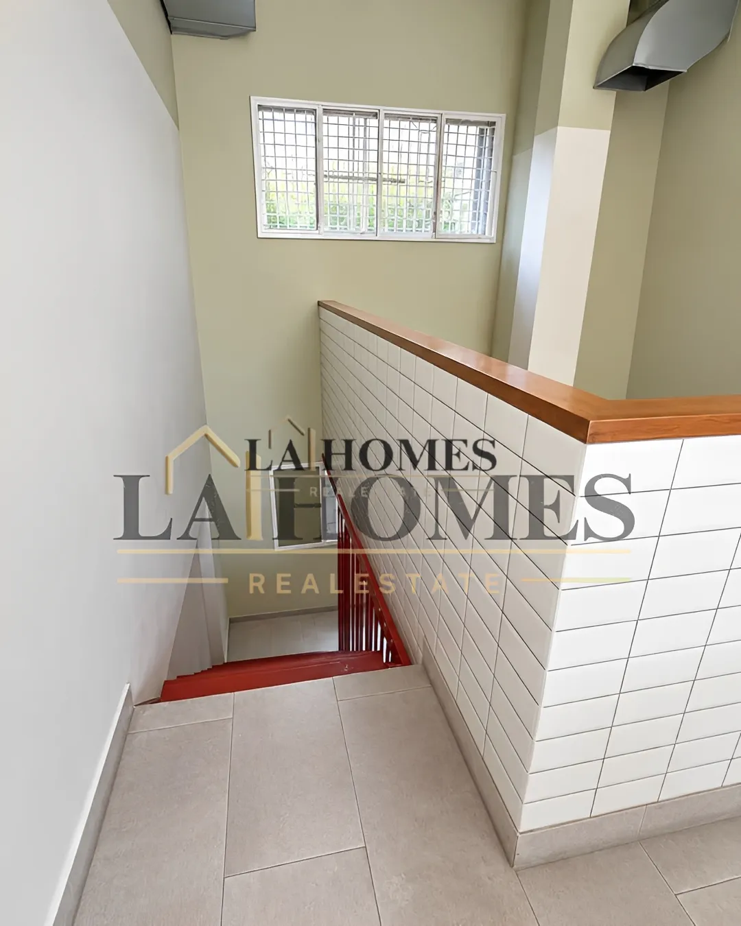 Shop for rent in Sioufi