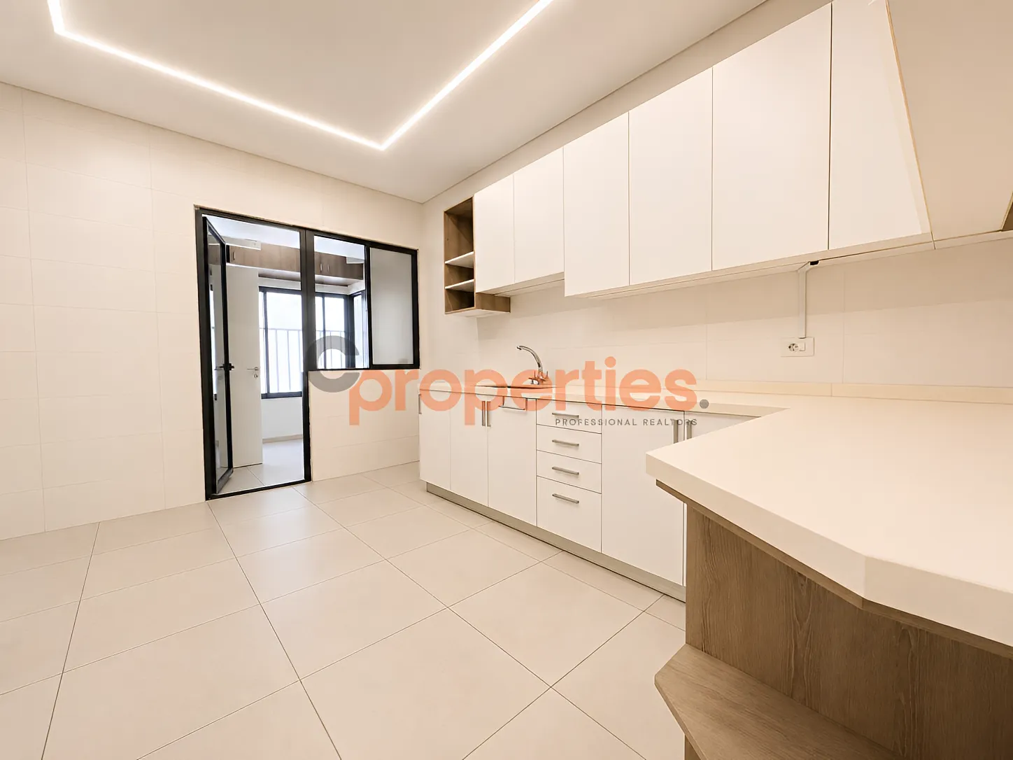 Apartment for sale in Hamra, Beirut, Lebanon