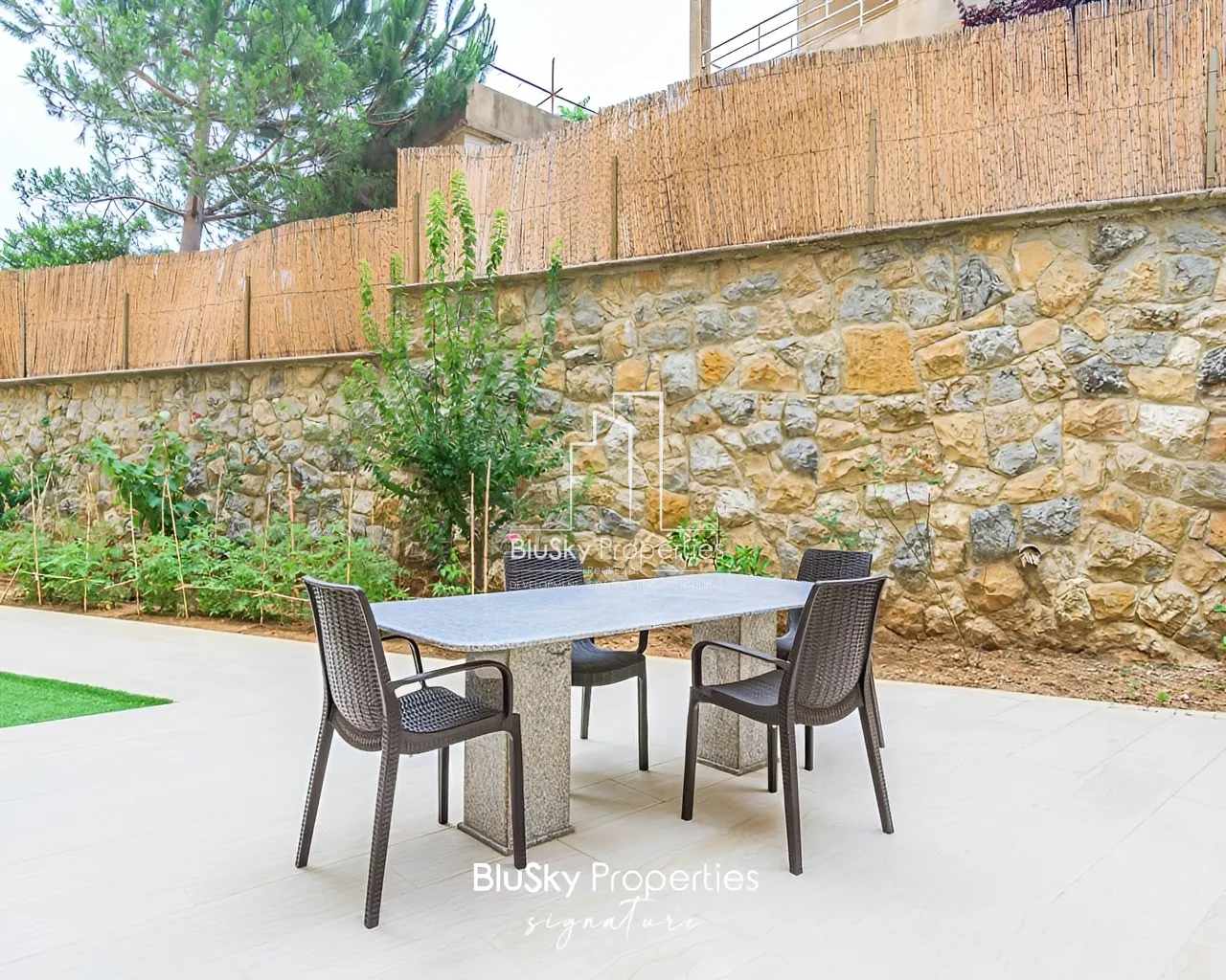 Apartment for Sale in Daher El Souwen - 4 bed, 6 bath