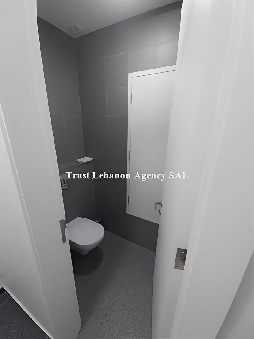 Office for rent in Metn, Dekweneh