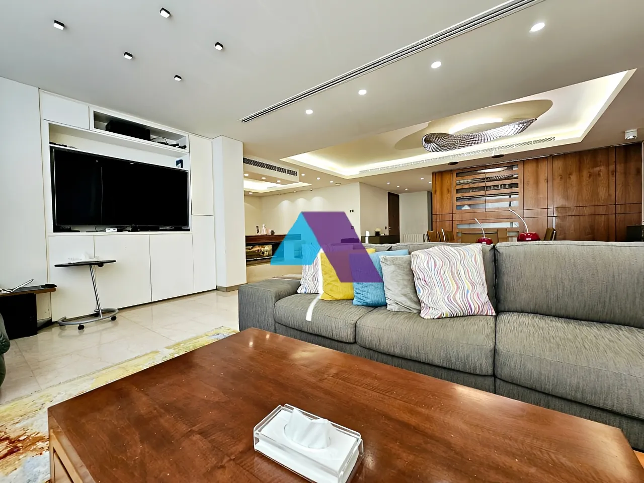 Apartment for sale in Ramlet El Baida, Beirut, Lebanon
