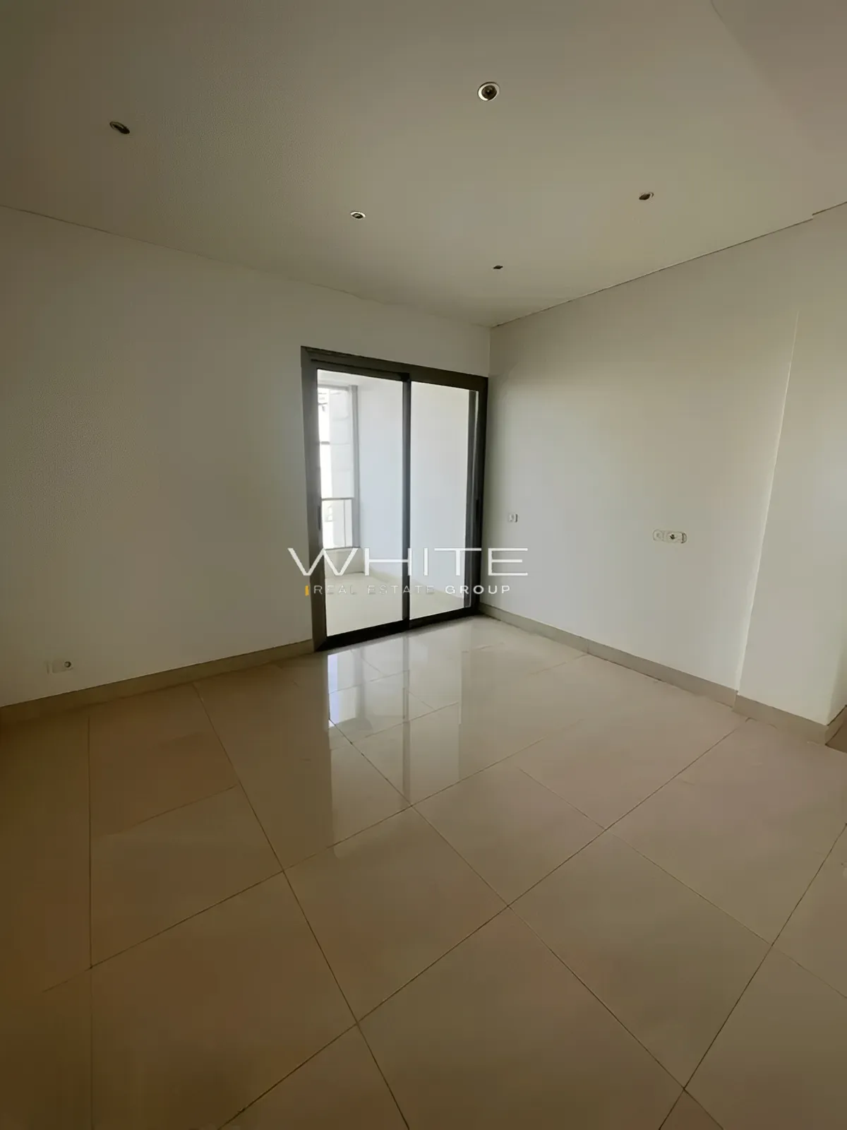 Apartment for Sale in Baabda - 3 bed, 4 bath