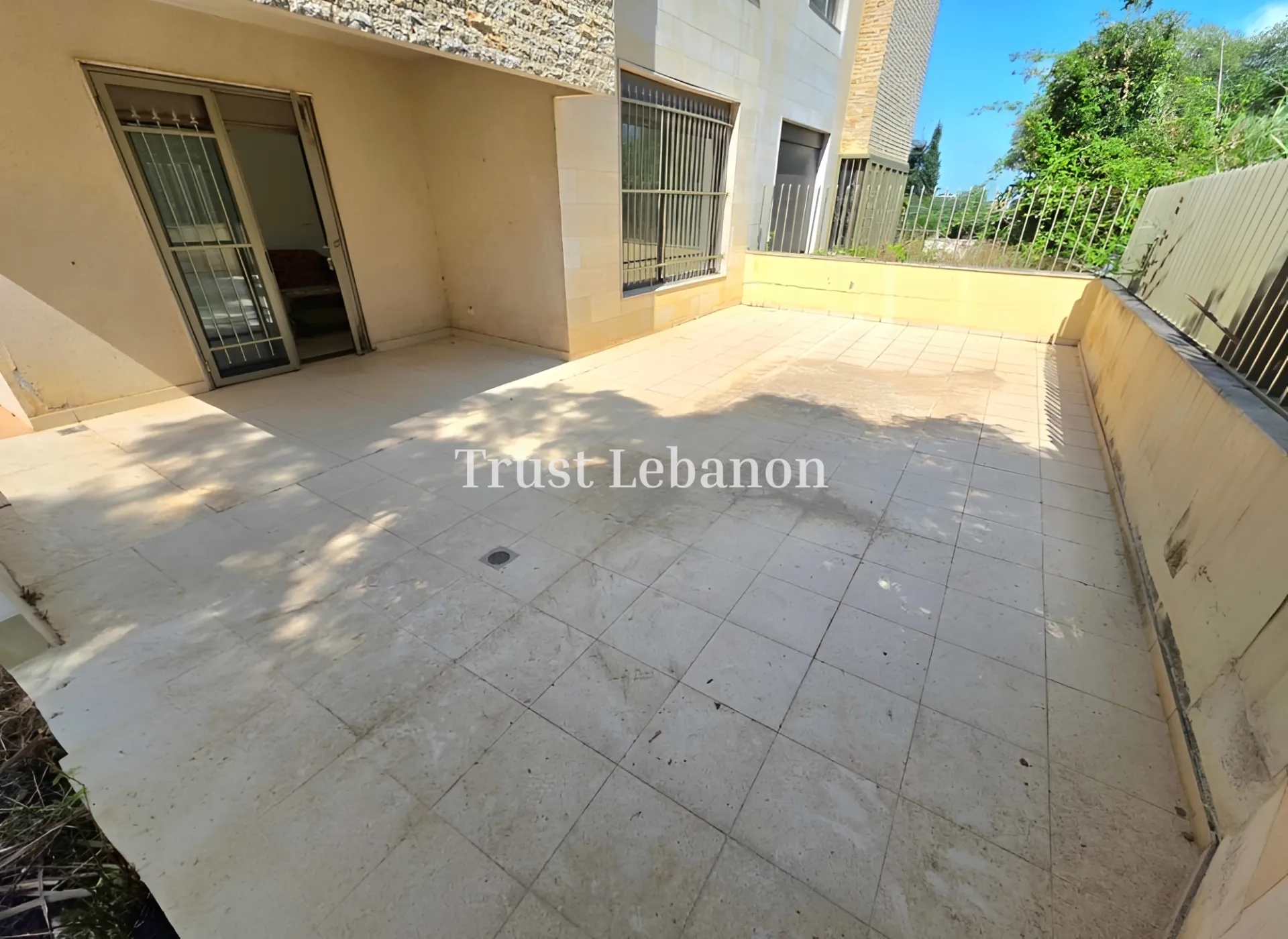 Apartment for sale in Jouret El Ballout, Lebanon