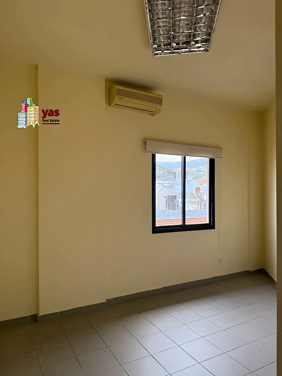 Office for Rent in Adonis