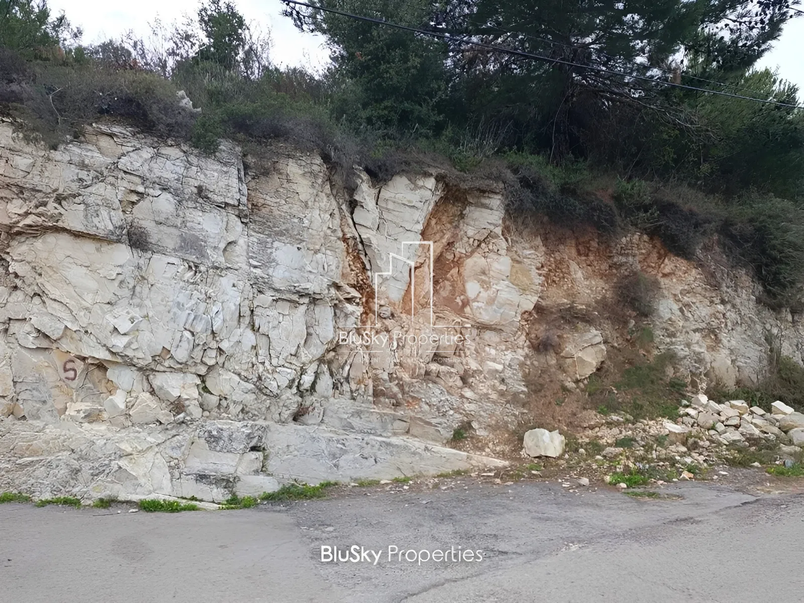 Land for Sale in Halat