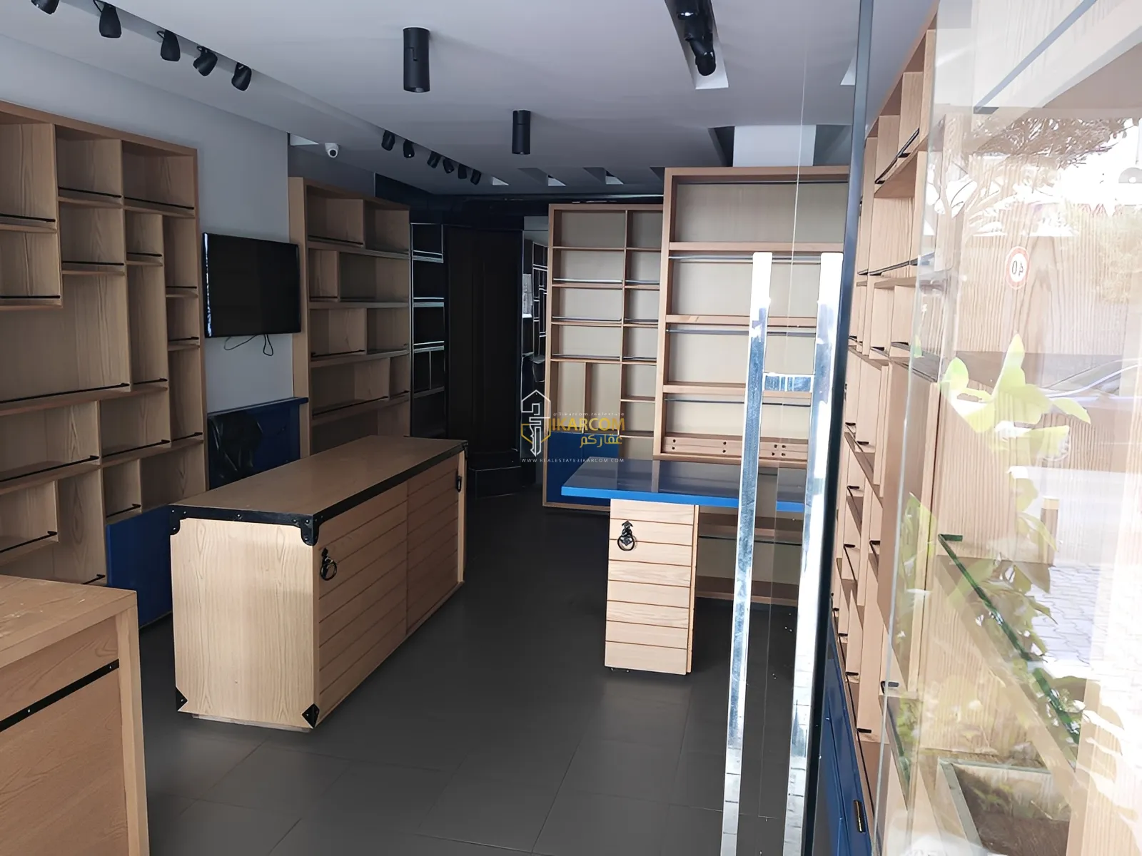 Shop For Rent in Achrafieh