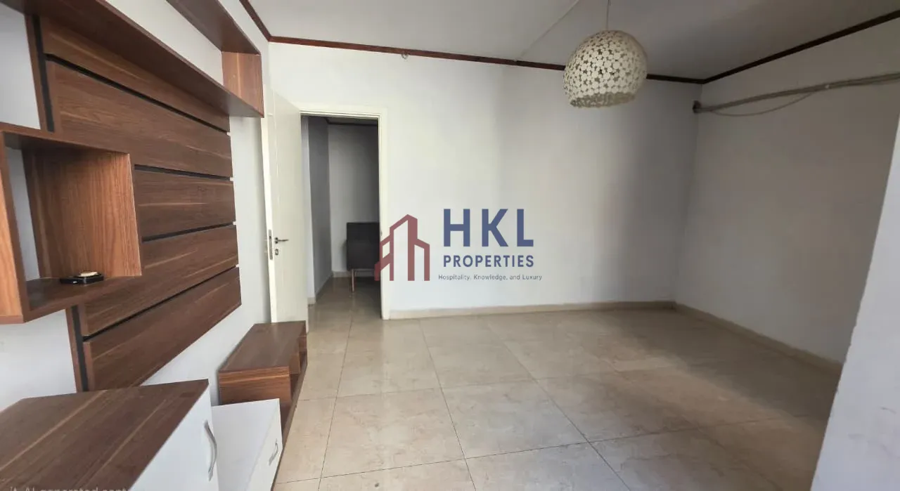 Commercial for sale in Ain Al Mraiseh, Beirut, Lebanon