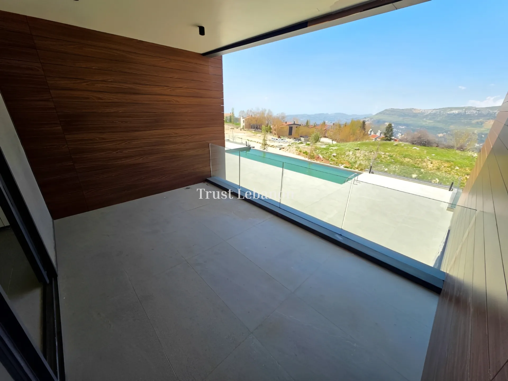 Chalet for sale in Zaarour, Lebanon, Lebanon - 2 bed, 4 bath