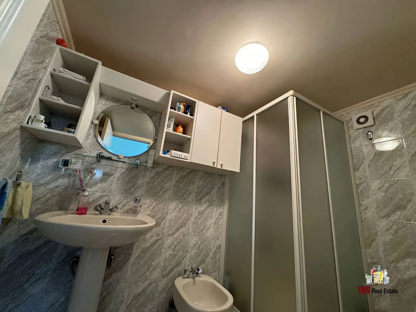 Apartment for Sale in Ballouneh - 3 bed, 4 bath