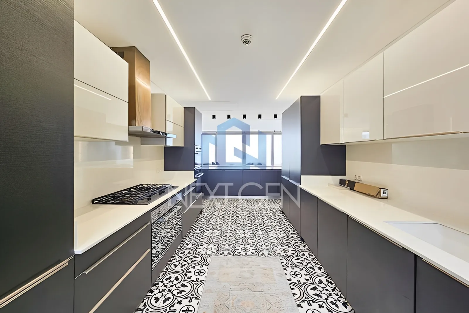 Apartment for Sale in Saifi Village