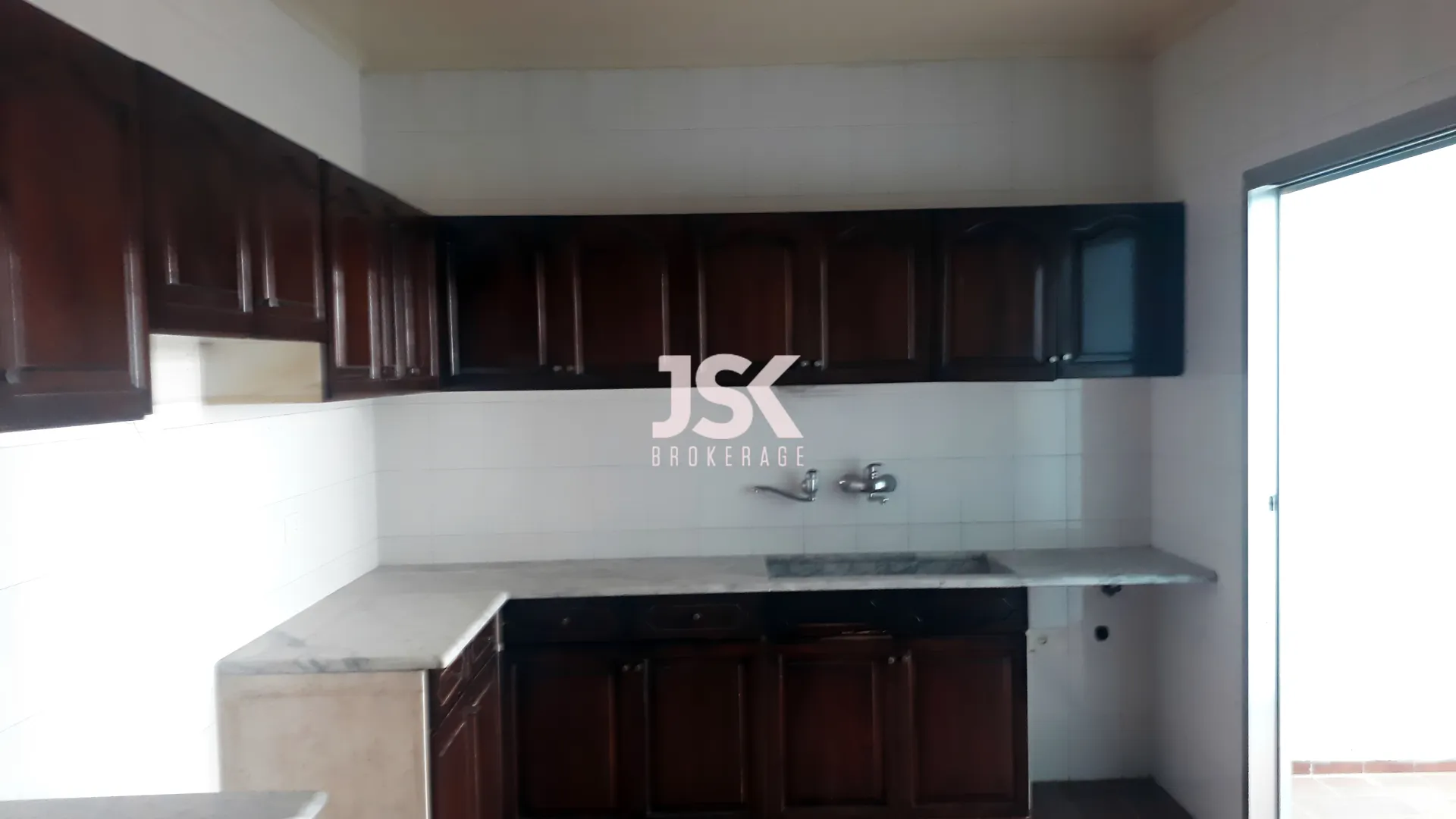 Apartment for Sale in Beit El Chaar