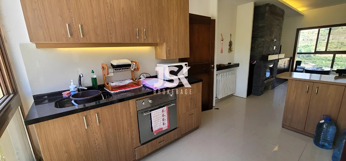 Duplex for Rent in Faraiya, Lebanon