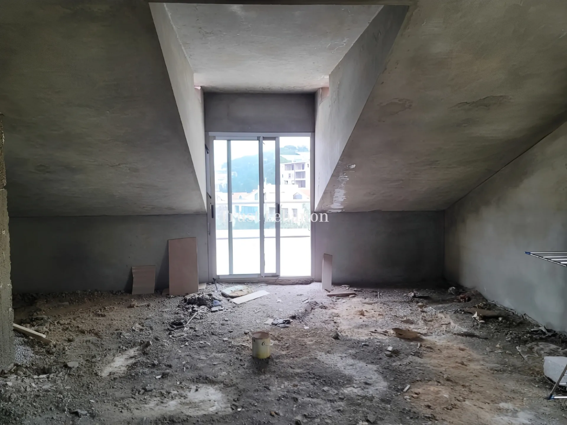 Duplex for sale in Qornet El Hamra, Lebanon