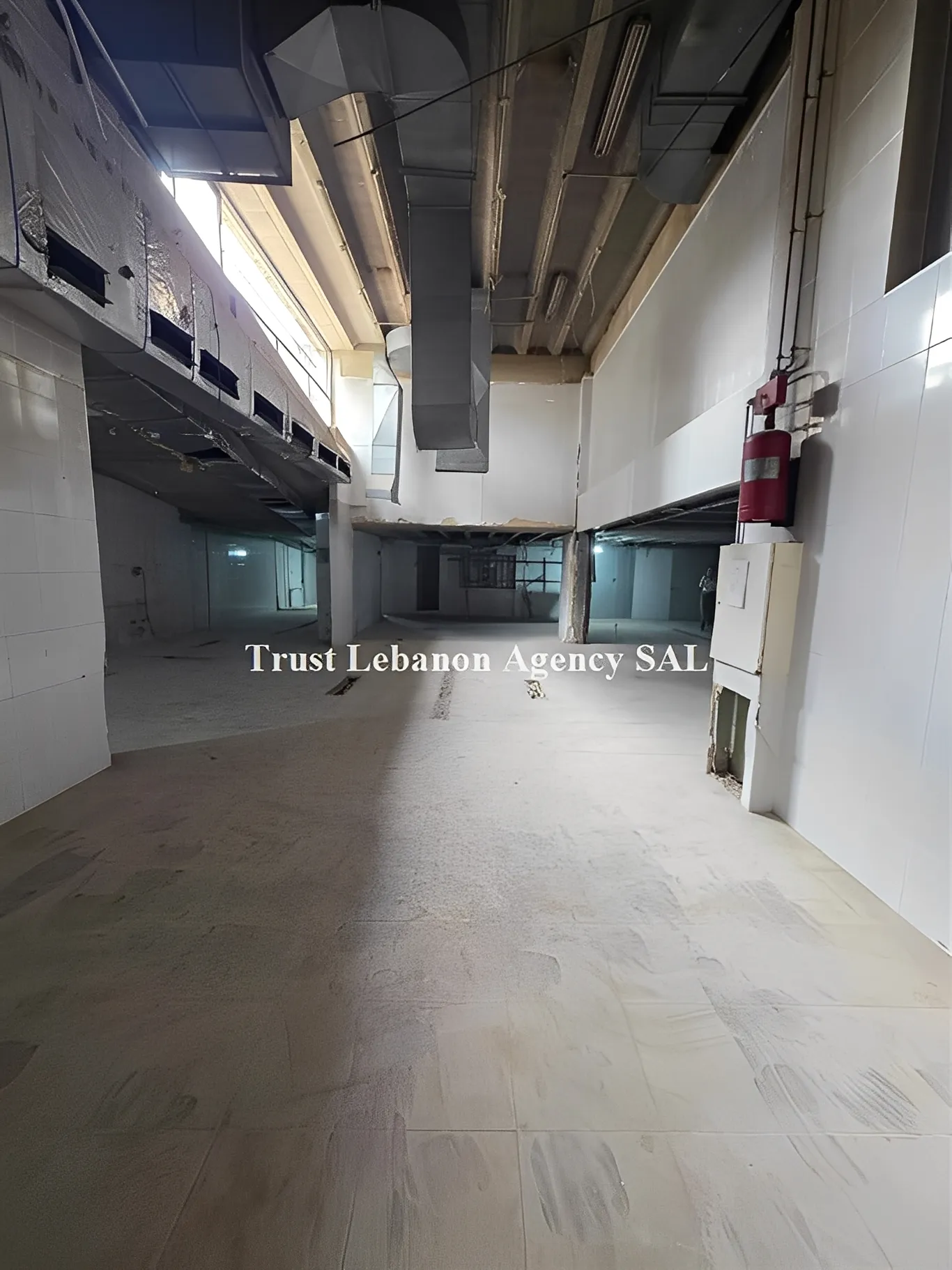 Commercial Property For Rent in Metn, Mkalles