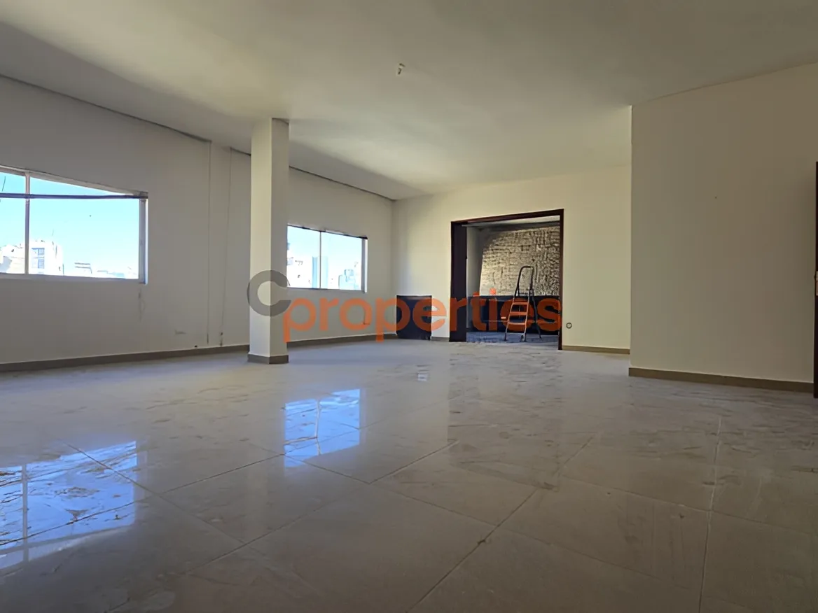 Apartment for Sale in Forn El Chebbak - 4 bed, 3 bath