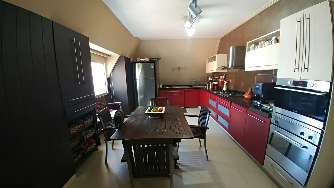 Apartment for Sale in Ballouneh