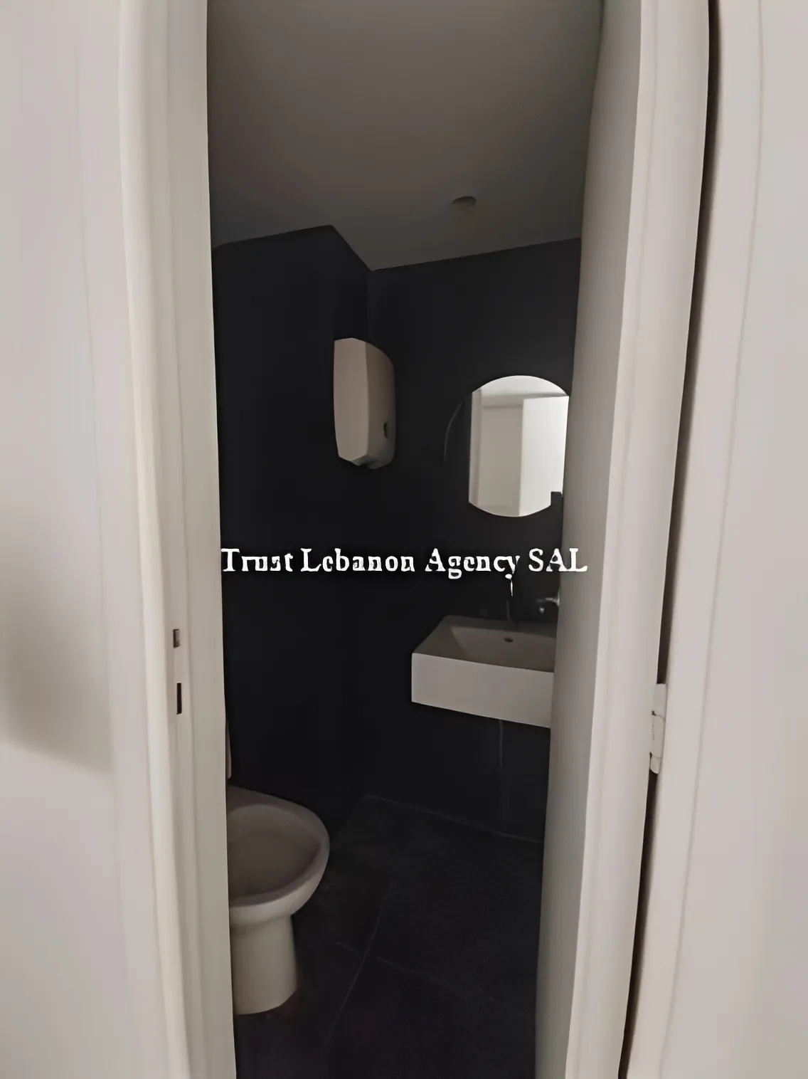 Shop for rent in Metn, Horsh Tabet