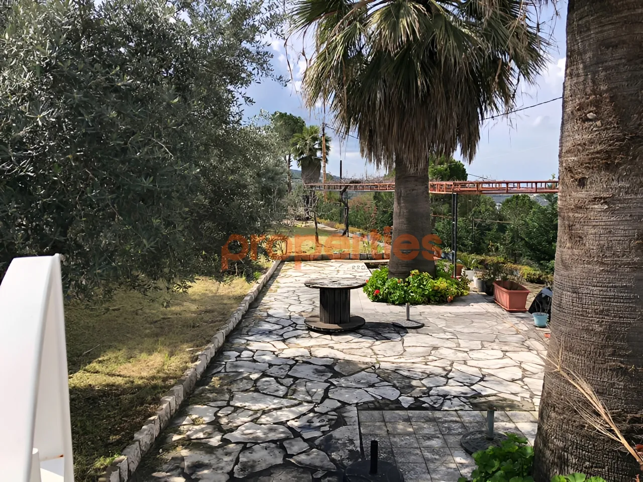House for Sale in Aabeidat