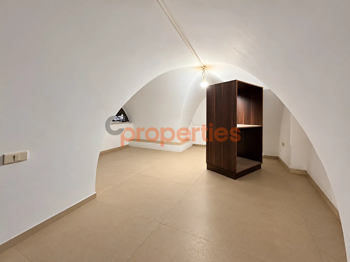 Shop for Rent in Hamra