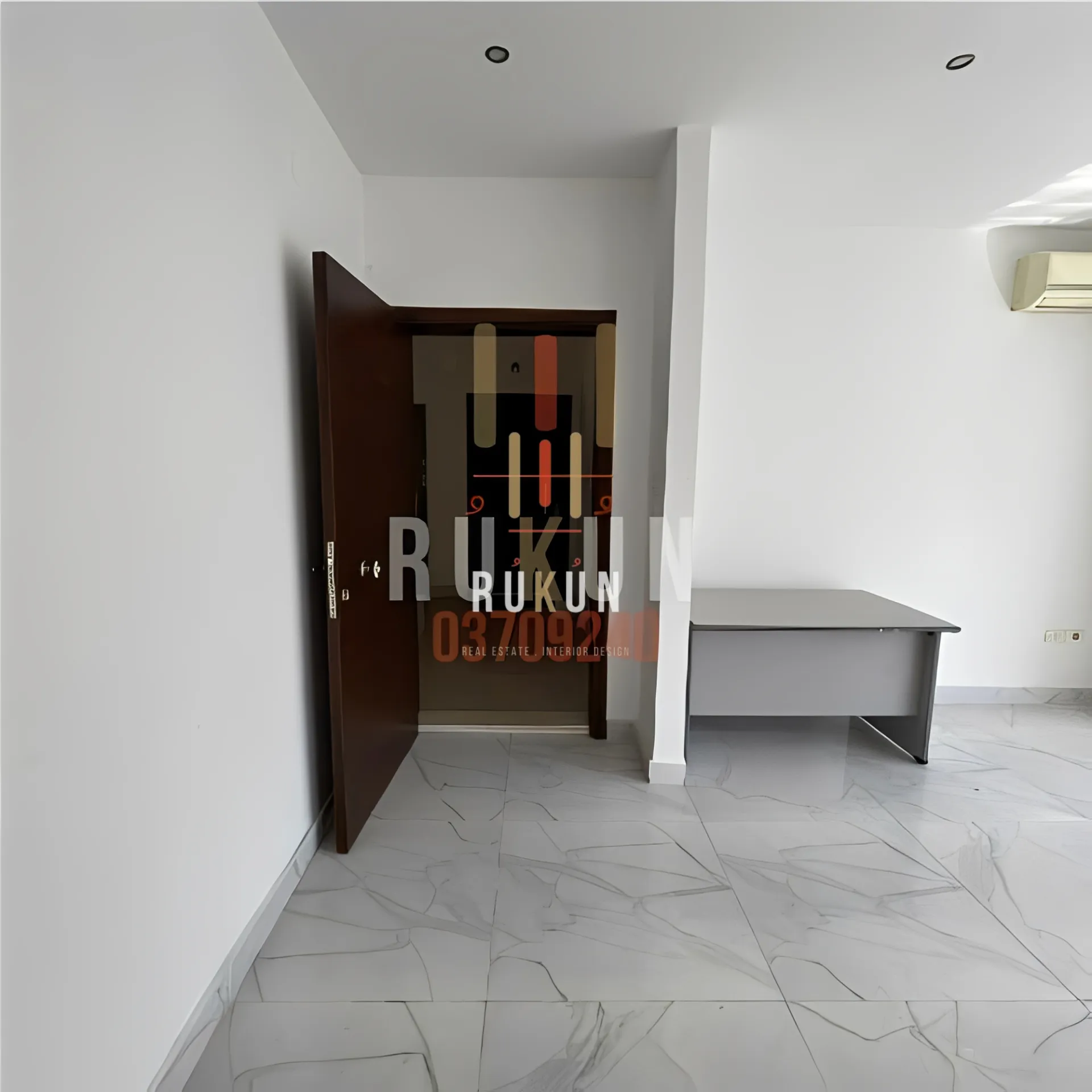 Office for rent in Mar Mikhael